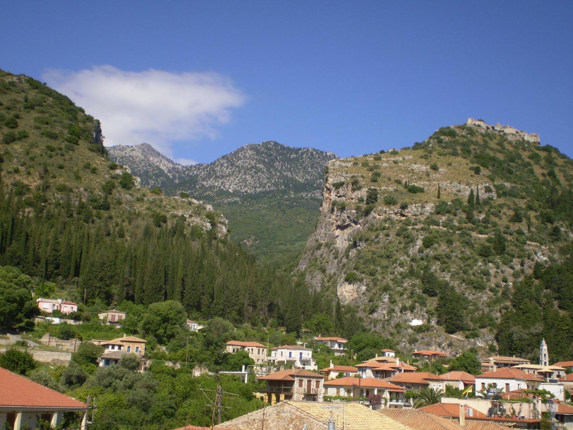 Byzantion Hotel Mystras Bagian luar foto